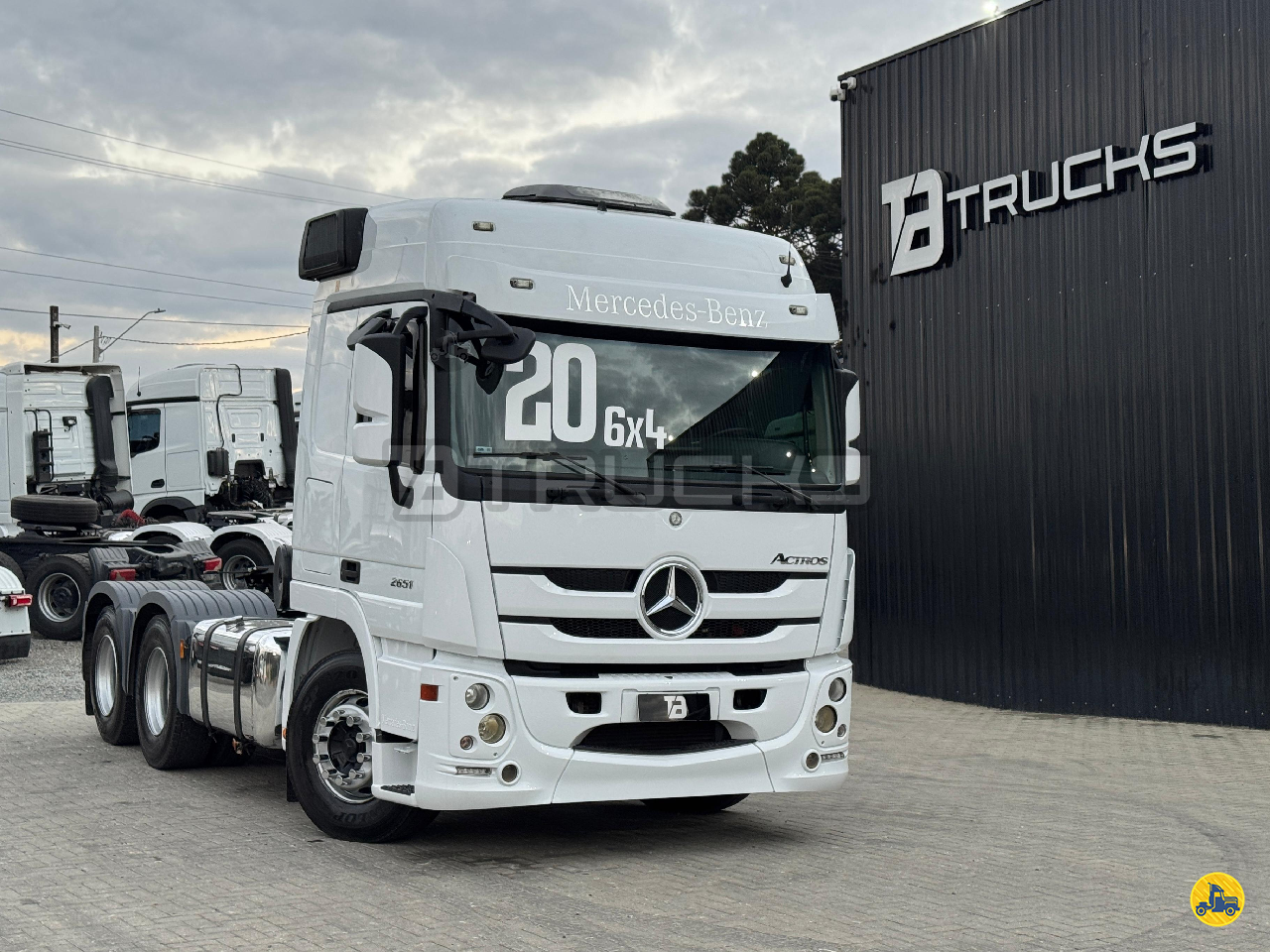 MB 2651 de TB Trucks